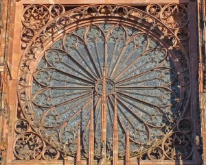 Rozeta de la Catedrala Notre-Dame de Strasbourg